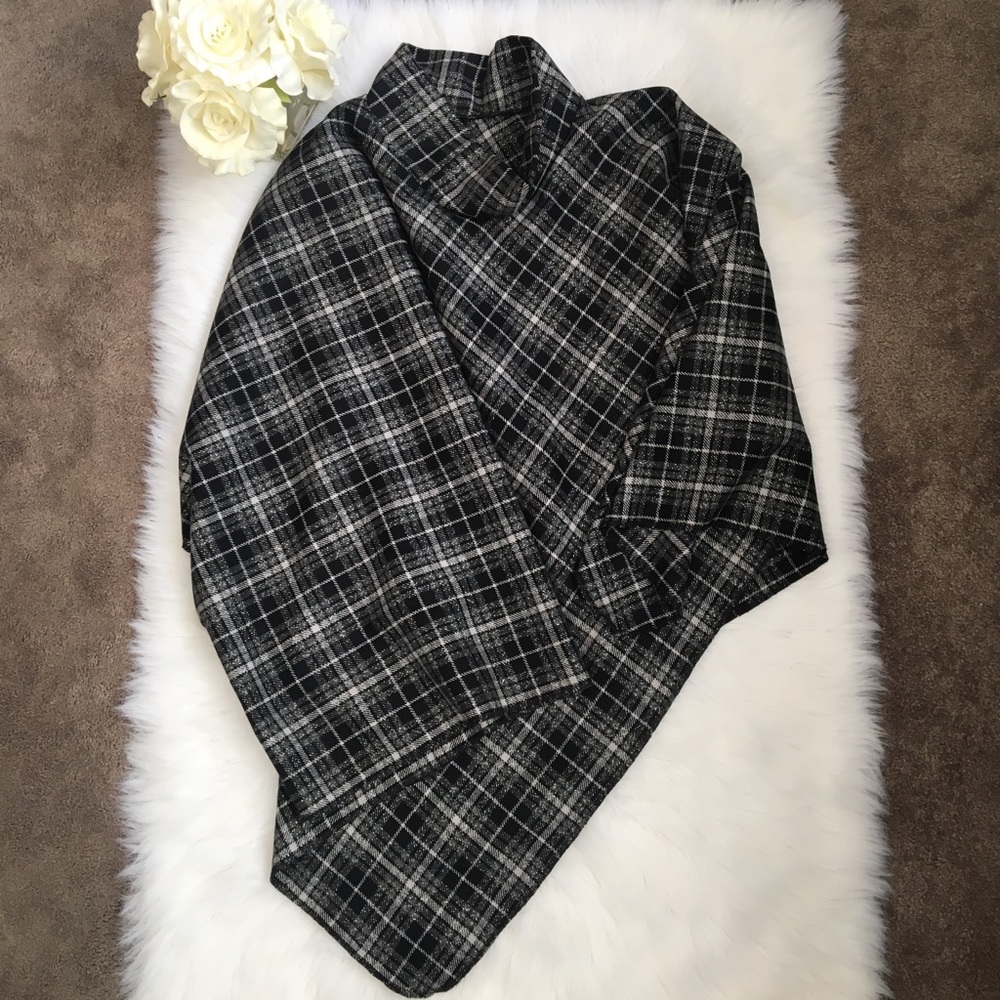 🍂Handmade Fall Poncho 🍂 - Picture 5 of 5
